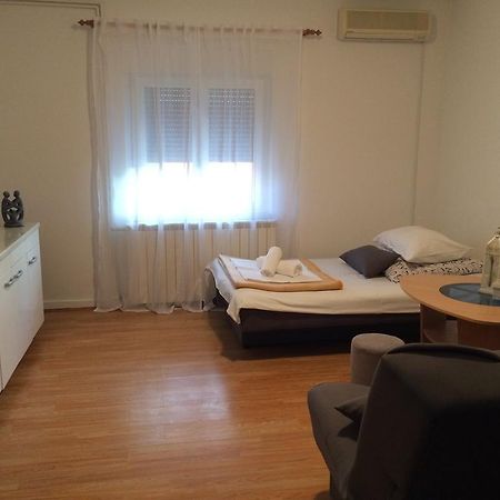 Apartment T&J Zara Esterno foto
